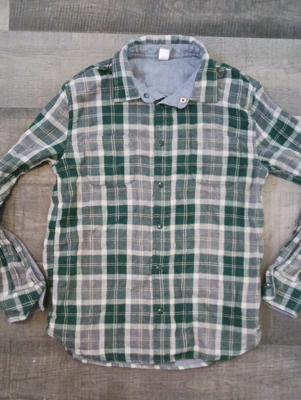 Boys Green & Gray Plaid Button-Down Shirt